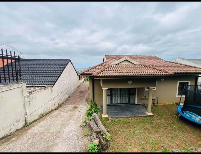 3 BEDROOM HOUSE FOR SALE IN CASTLEHILL